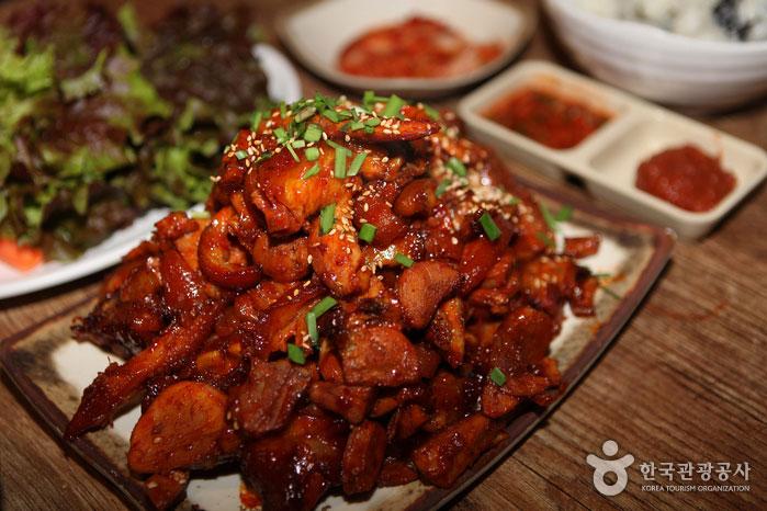 Pieds épicés grillés de <Pieds épicés de Changsin-dong> - Yeongdeungpo-gu, Séoul, Corée (https://codecorea.github.io)