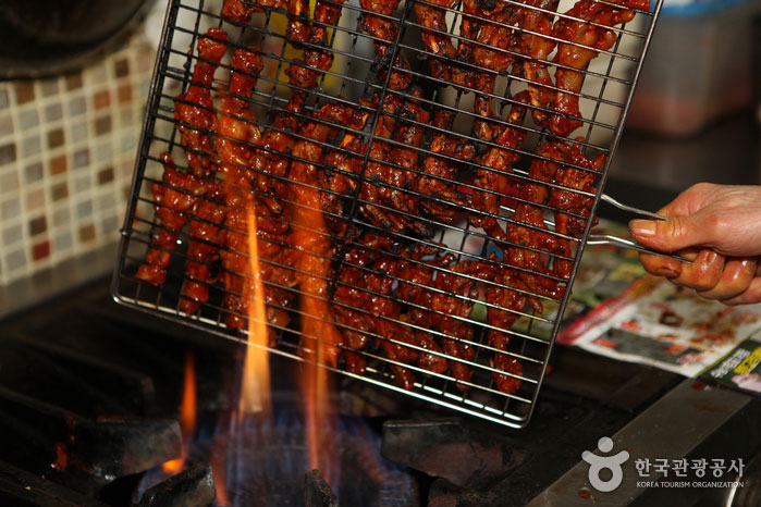 <Pieds de poulet Jinjja> Pieds de poulet grillés - Yeongdeungpo-gu, Séoul, Corée (https://codecorea.github.io)
