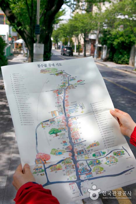 Neighborhood map in floral letters - Tongyeong, Gyeongnam, Korea (https://codecorea.github.io)