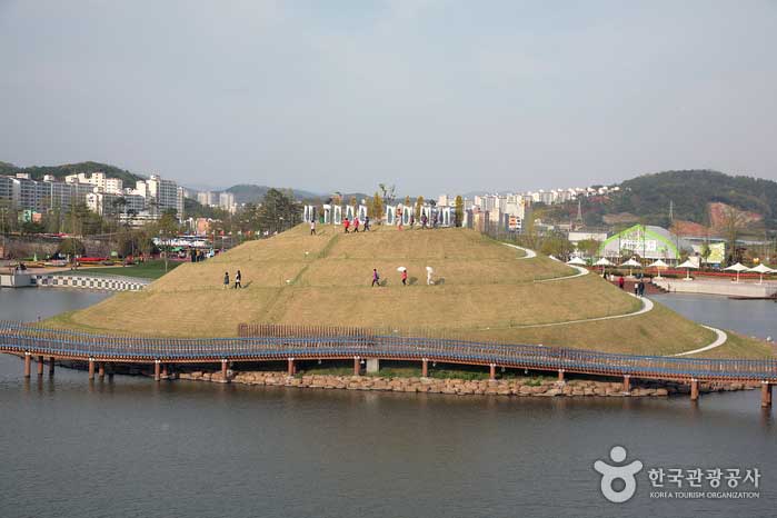 Сунчхон Лейк Парк - Сунчхон, Чоннам, Корея (https://codecorea.github.io)