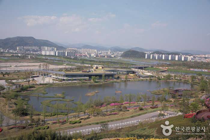 Suncheon Bay Garden vom Arboretum Observatory aus gesehen - Suncheon, Jeonnam, Korea (https://codecorea.github.io)