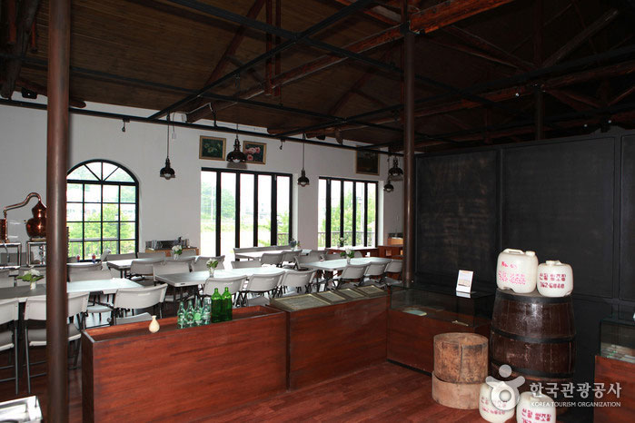 <Baengryun Brewing Culture Center> inside - Dangjin-si, Chungnam, Korea (https://codecorea.github.io)