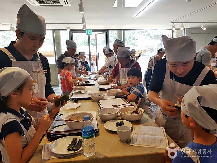 Experiencia gastronómica del templo Jingwansa <Foto cortesía, Jingwansa> - Eunpyeong-gu, Seúl, Corea (https://codecorea.github.io)