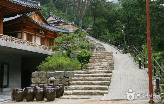 Salle d'histoire de Jingwansa Templestay - Eunpyeong-gu, Séoul, Corée (https://codecorea.github.io)