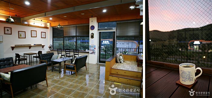 Sert de salle commune pour ceux qui aiment Bukcheon Cosmos - Hadong-gun, Gyeongnam, Corée du Sud (https://codecorea.github.io)