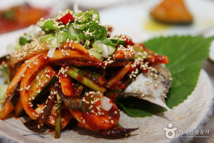 Cangrejo de cangrejo carro de doble cabeza cangrejo sazonado picante y dulce - Gunsan-si, Jeollabuk-do, Corea (https://codecorea.github.io)