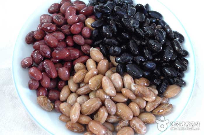 3 beans in rice - Chungju, Chungbuk, Korea (https://codecorea.github.io)