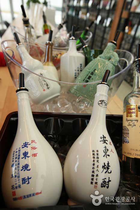 Genießen Sie lokalen Sake und berühmten Sake - Wanju-gun, Jeollabuk-do, Korea (https://codecorea.github.io)