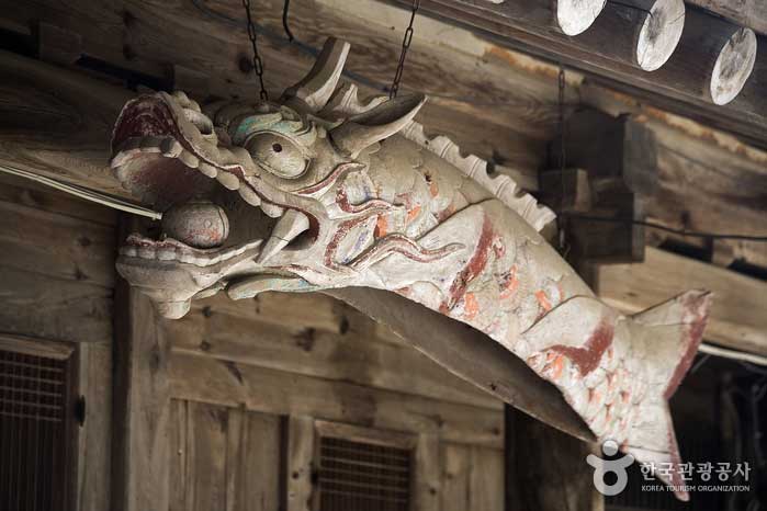 A long-necked octopus - Paju-si, Gyeonggi-do, Korea (https://codecorea.github.io)