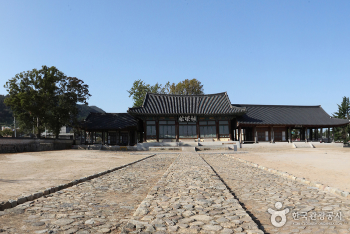 從左至右依次為：Seoikheon，Geumseonggwan和Dongikheon - 韓國全羅南道Naju-si (https://codecorea.github.io)