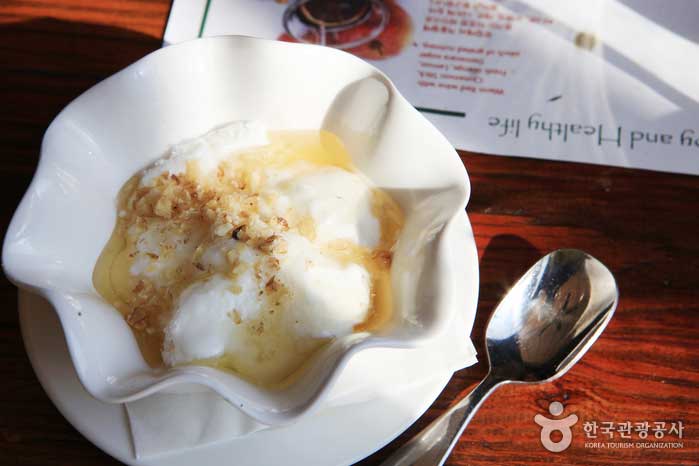 保加利亞著名的酸奶和奶酪 - 韓國首爾龍山區 (https://codecorea.github.io)