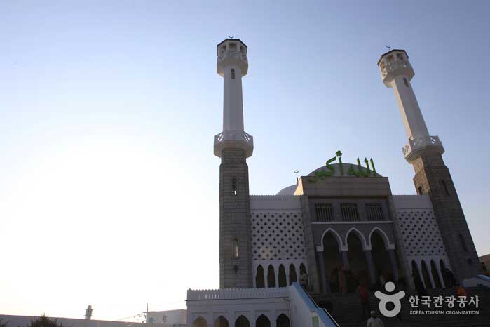 Masjid central islámica - Yongsan-gu, Seúl, Corea (https://codecorea.github.io)