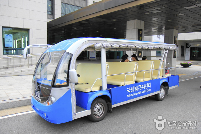 Besucher-Shuttlebus der Nationalversammlung - Yeongdeungpo-gu, Seoul, Korea (https://codecorea.github.io)