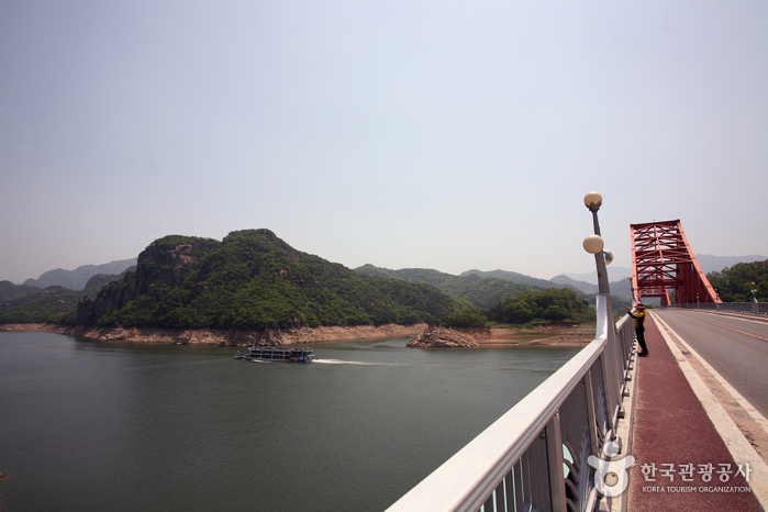 Оксунский мост, где начинается Гогок Уолл-стрит - Чечон-си, Чунгбук, Корея (https://codecorea.github.io)