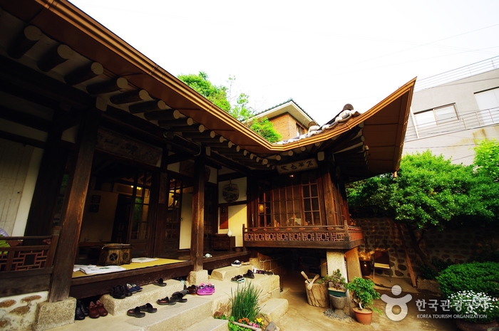 La maison de Sanghe Lee Taejun - Seongbuk-gu, Séoul, Corée (https://codecorea.github.io)