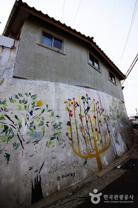 Peinture murale Seongbuk-dong Daldongne - Seongbuk-gu, Séoul, Corée (https://codecorea.github.io)