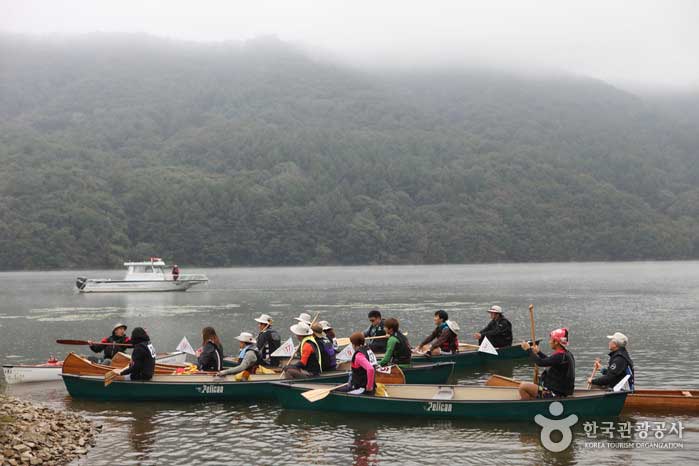 Entrenamiento de seguridad en canoas - Chuncheon, Gangwon, Corea (https://codecorea.github.io)