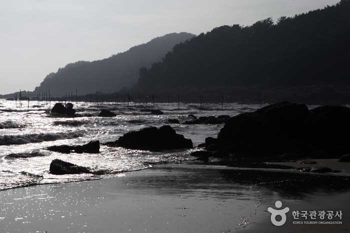 Le coucher de soleil vers la plage d'Eulwangni est également excellent, mais l'ombre de l'île est également magnifique. - Jung-gu, Incheon, Corée (https://codecorea.github.io)