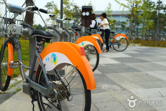 Öffentlicher Fahrradverleih der Stadt Sejong - Sejong, Republik Korea (https://codecorea.github.io)