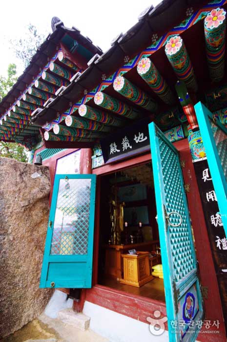 Храм Чонбангса - Чечон-си, Чунгбук, Корея (https://codecorea.github.io)