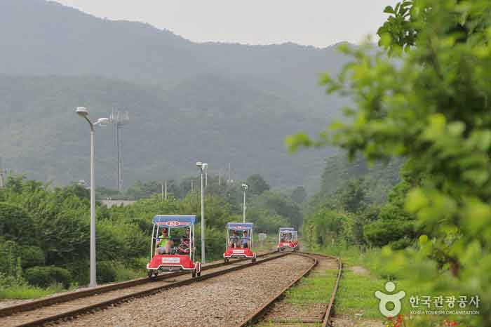 Rail bike running 7km - Yangpyeong-gun, Gyeonggi-do, Korea (https://codecorea.github.io)