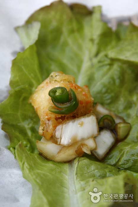 Gebratener Salat ist ein häufiger Snack in Gwangju - Suncheon, Jeonnam, Korea (https://codecorea.github.io)