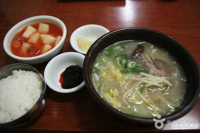 Sie können ohne Sauce bestellen. - Jeju City, Jeju, Korea (https://codecorea.github.io)