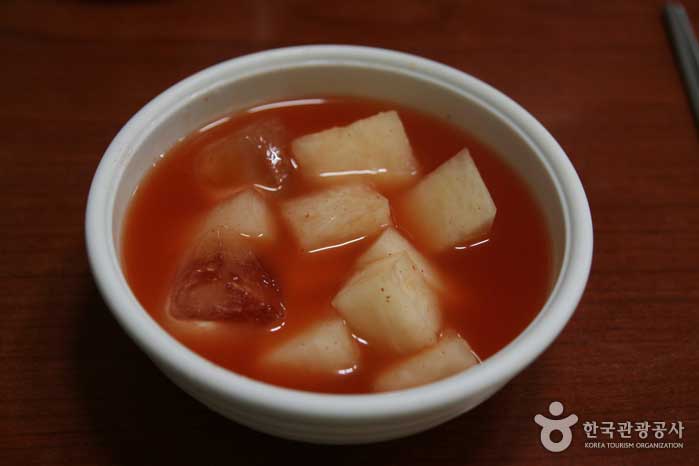 冷酸っぱいスープ - 韓国済州市済州市 (https://codecorea.github.io)