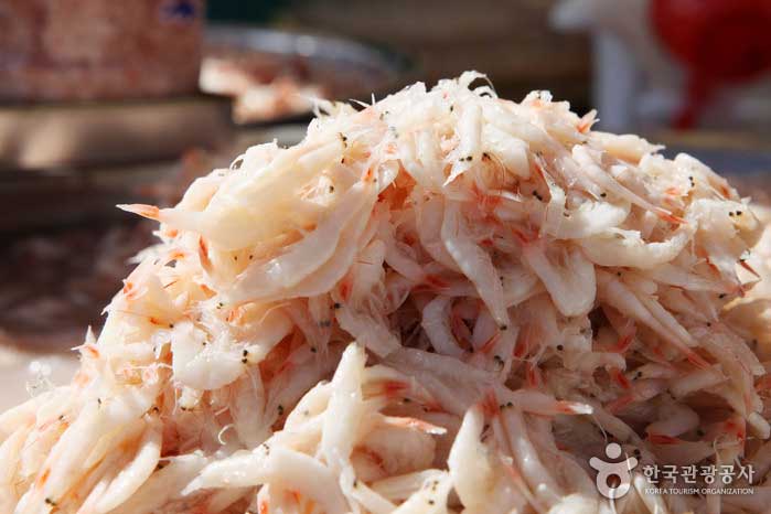 Crevettes blanches et dodues - Nonsan, Chungcheongnam-do, Corée (https://codecorea.github.io)