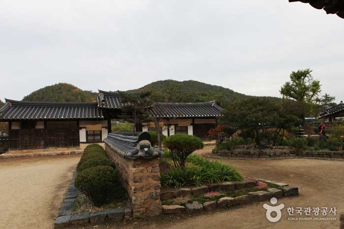 Desde la puerta de Sotdaemun, pasa por Sarangchae y ve a Anchae - Gyeongju, Gyeongbuk, Corea (https://codecorea.github.io)