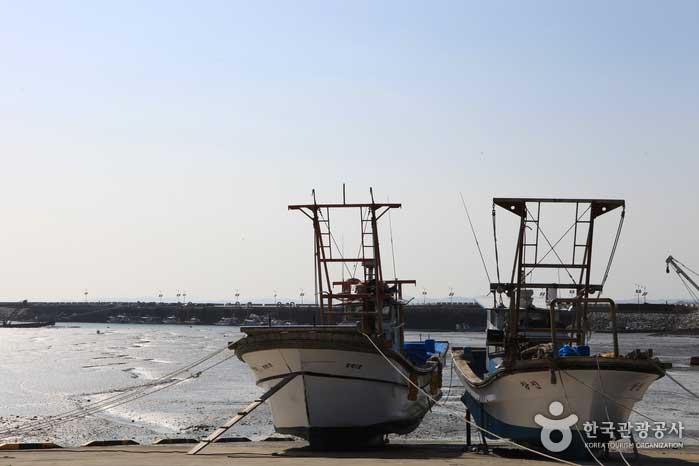 Paisaje invernal del puerto de Hongseong Namdang - Hongseong-gun, Chungcheongnam-do, Corea (https://codecorea.github.io)