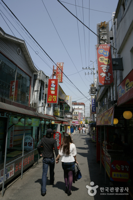 Giblets Alleys favorisé par chaque génération - Guri-si, Gyeonggi-do, Corée (https://codecorea.github.io)