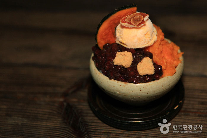 它以其甜美而清新的夏季美食而聞名。 - 韓國，首爾 (https://codecorea.github.io)