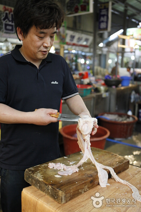 Coupez les intestins pour le sundae gukbap - Jeongeup-si, Jeollabuk-do, Corée (https://codecorea.github.io)