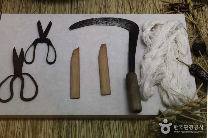 Traditionelles Volksmuseum, alte Mutterschaftswerkzeuge - Yongin-si, Gyeonggi-do, Korea (https://codecorea.github.io)