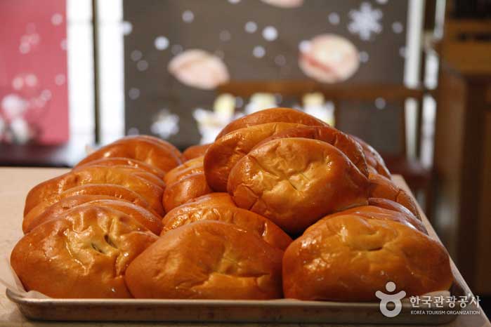 Le pain aux légumes de luxe de Lee Seongdang - Gunsan-si, Jeollabuk-do, Corée (https://codecorea.github.io)