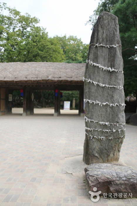Deseo torre de piedra - Yongin-si, Gyeonggi-do, Corea (https://codecorea.github.io)