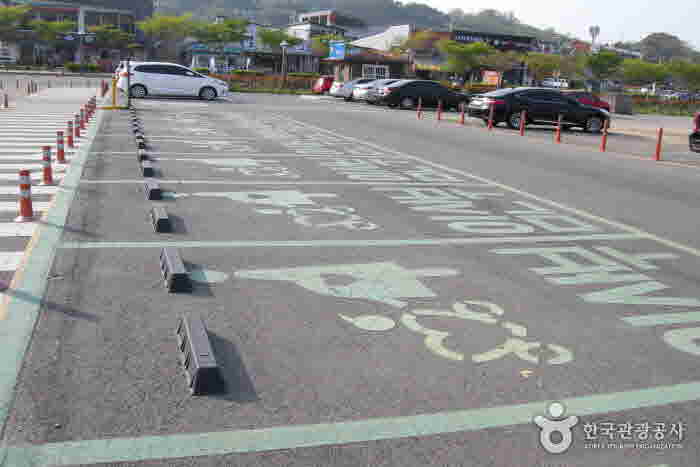 Estacionamiento mejorado para mujeres embarazadas. - Gokseong-gun, Jeollanam-do, Corea (https://codecorea.github.io)