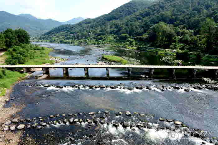 Rivière Seomjin - Gokseong-gun, Jeollanam-do, Corée (https://codecorea.github.io)