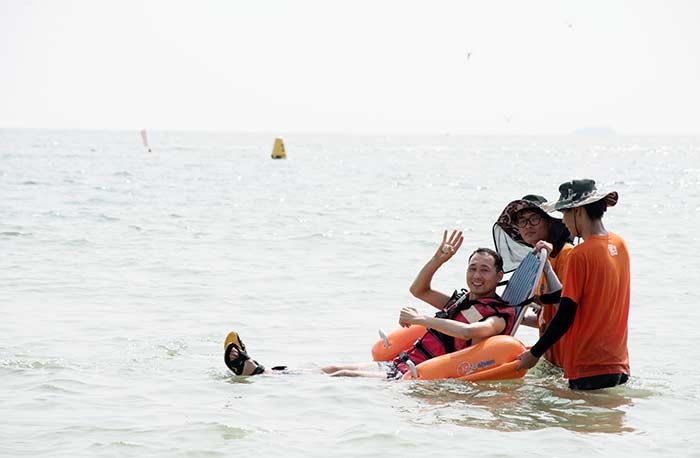 Accès à la mer en fauteuil roulant sous-marin - Boryeong, Chungnam, Corée (https://codecorea.github.io)