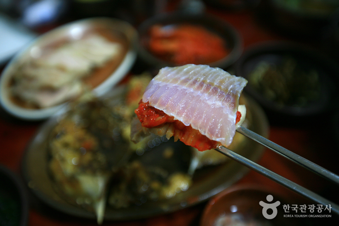 Redfish Samhap - Мокпо-си, Чолланам-до, Корея (https://codecorea.github.io)