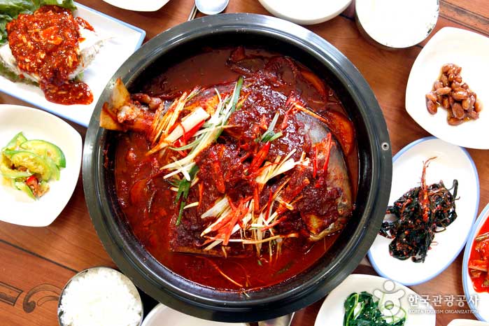 Steamed duck with seasoning of miso and red pepper paste - Yeonggwang-gun, Jeollanam-do, Korea (https://codecorea.github.io)