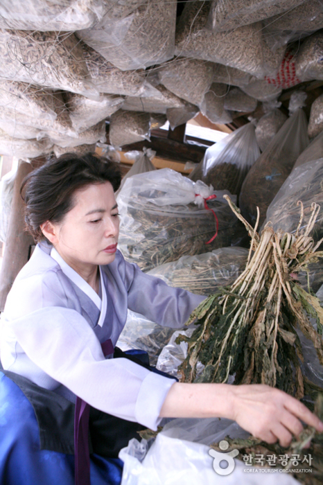 M. Jeong Ji-soo, propriétaire du son de riz séché - Namyangju-si, Gyeonggi-do, Corée (https://codecorea.github.io)