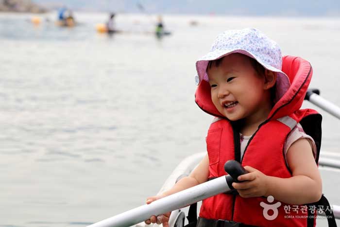Experiencia de canoa en el puerto de Changho - Samcheok-si, Gangwon-do, Corea (https://codecorea.github.io)
