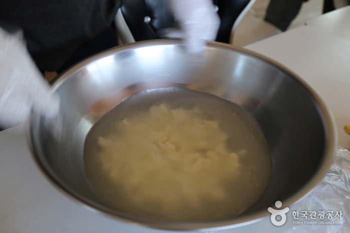 Cheese melting - Yeongdong-gun, Chungbuk, Korea (https://codecorea.github.io)
