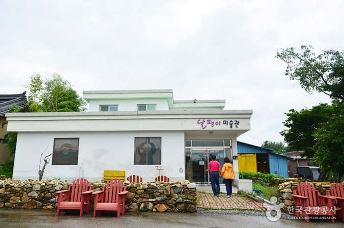 Музей улиток, расположенный в старом центре здравоохранения - Бюджетный район Чунгнам, Южная Корея (https://codecorea.github.io)