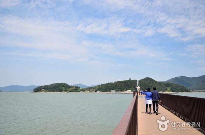 Brücke nach Gaudo - Gangjin-Pistole, Jeollanam-do, Korea (https://codecorea.github.io)