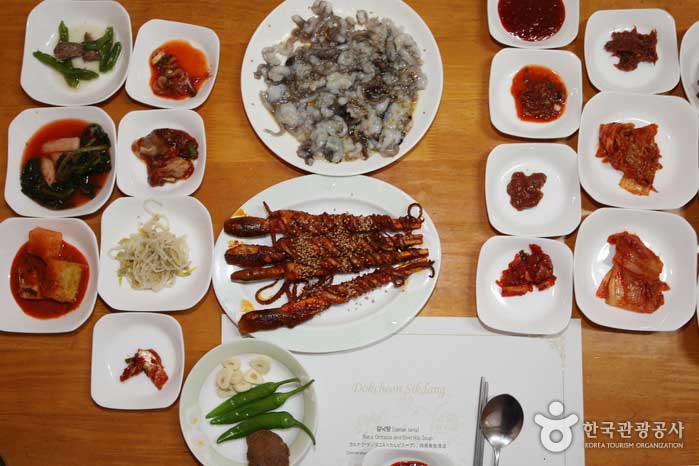 Hansang's taste in octopus specialty shop in Dokcheon Octopus - Yeongam-gun, Jeonnam, Korea (https://codecorea.github.io)