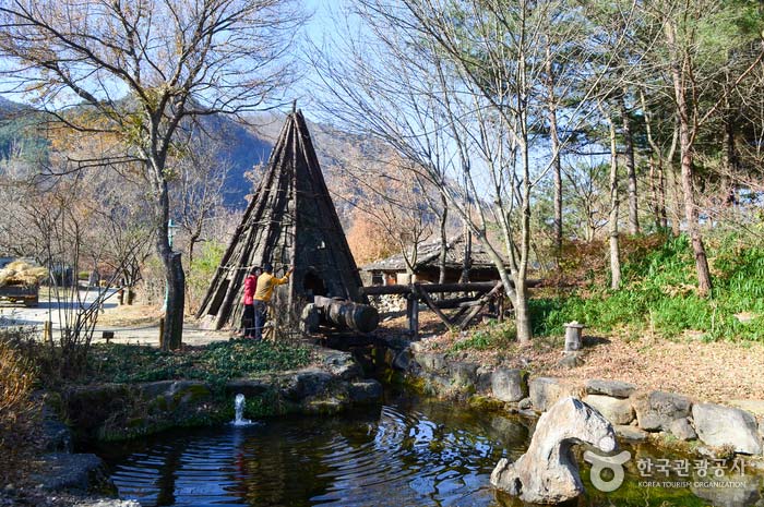 Molino de troncos - Jeongseon-gun, Gangwon-do, Corea (https://codecorea.github.io)