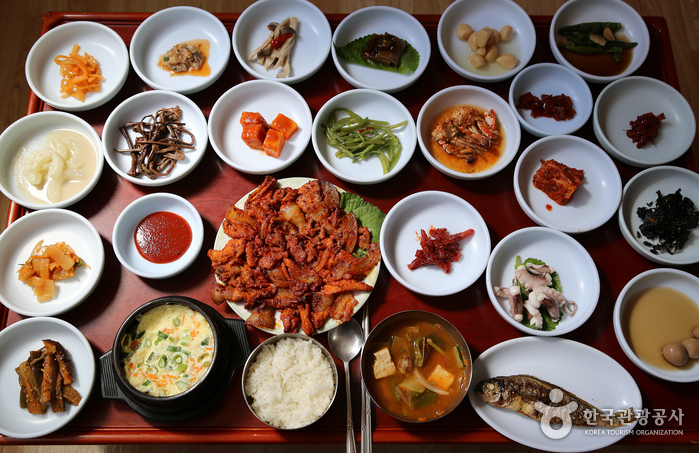 Traditionelles koreanisches Restaurant - Sunchang-Pistole, Jeollabuk-do, Korea (https://codecorea.github.io)